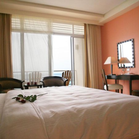 Chateau Beach Resort Kenting Room photo A bedroom