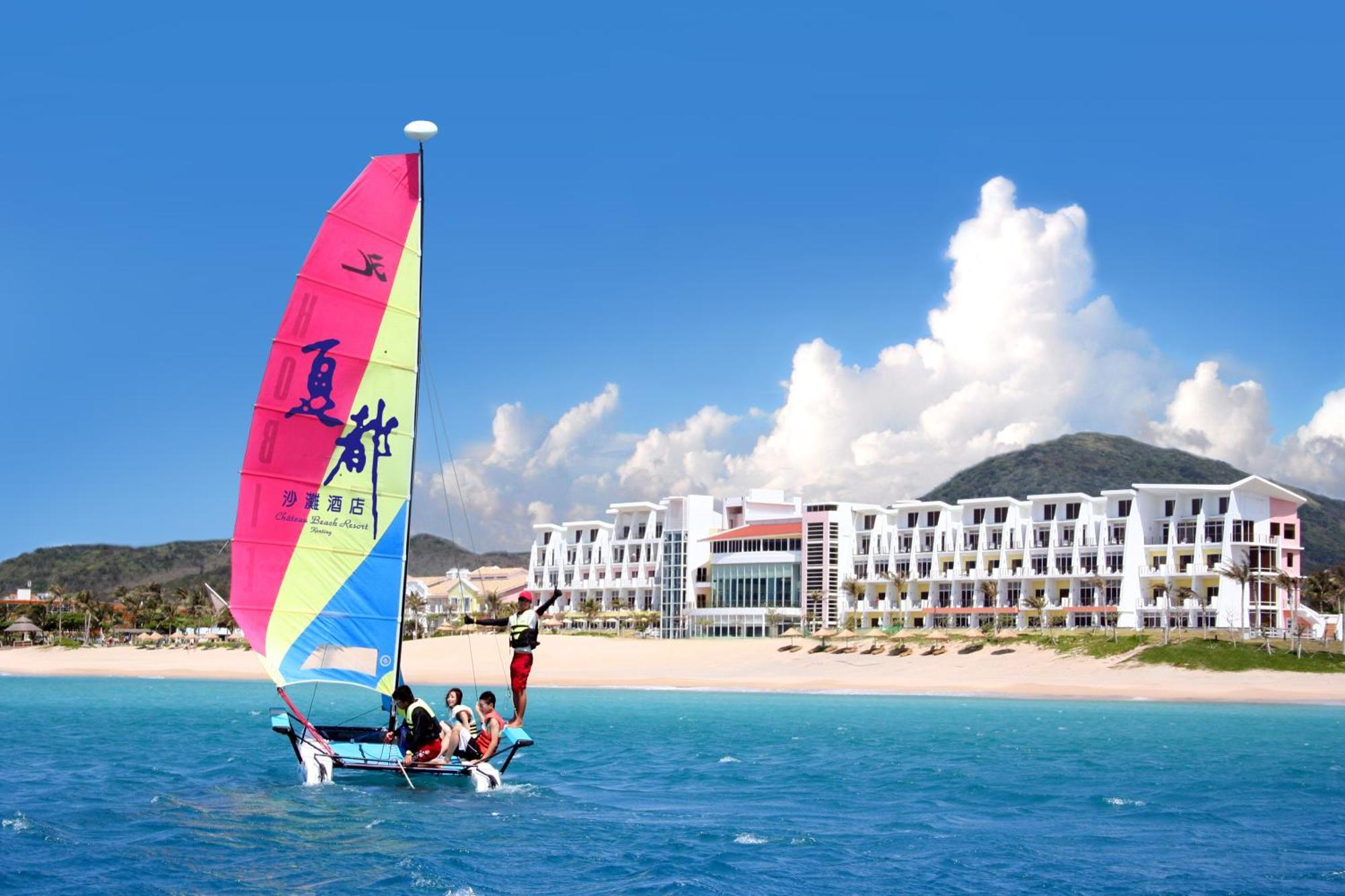 Chateau Beach Resort Kenting Exterior photo Sanya Bay