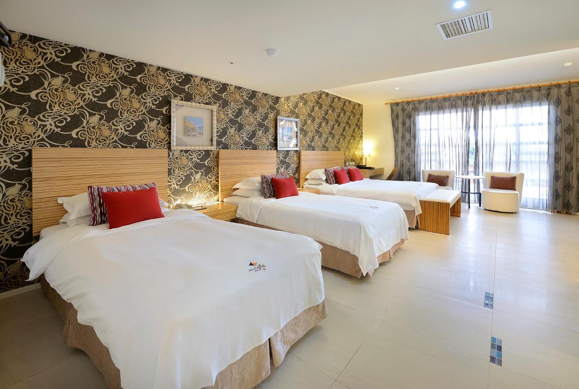Chateau Beach Resort Kenting Exterior photo Deluxe Family Room