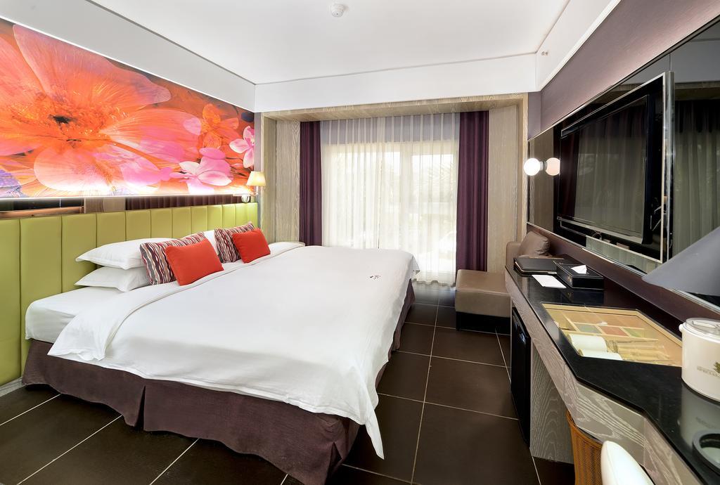 Chateau Beach Resort Kenting Exterior photo