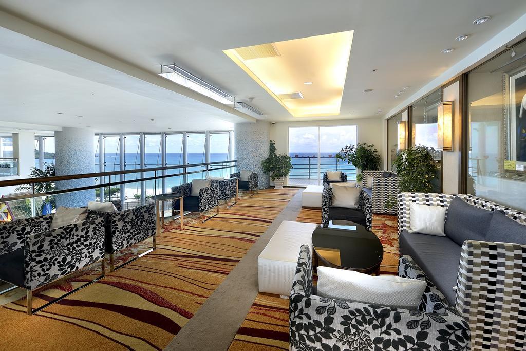 Chateau Beach Resort Kenting Exterior photo The Club Lounge at KLIA
