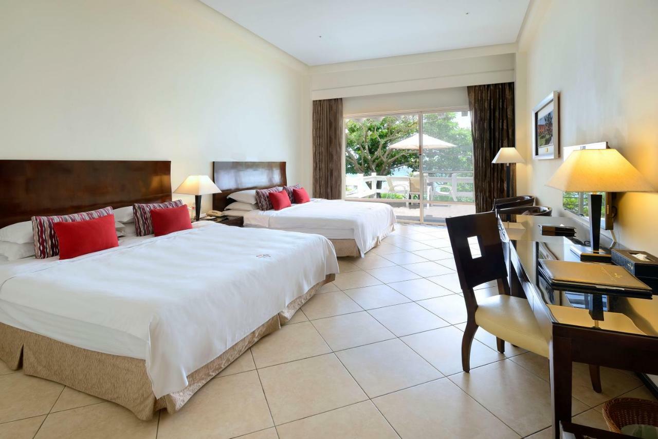 Chateau Beach Resort Kenting Exterior photo A room at the hotel